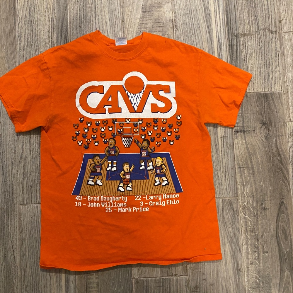 Throwback CAVS T-Shirt